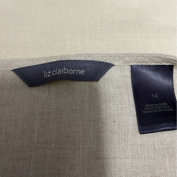 Liz Claiborne Linen, Tan, Embroidered Button Front Tunic Top, Size 14. - Picture 4 of 10